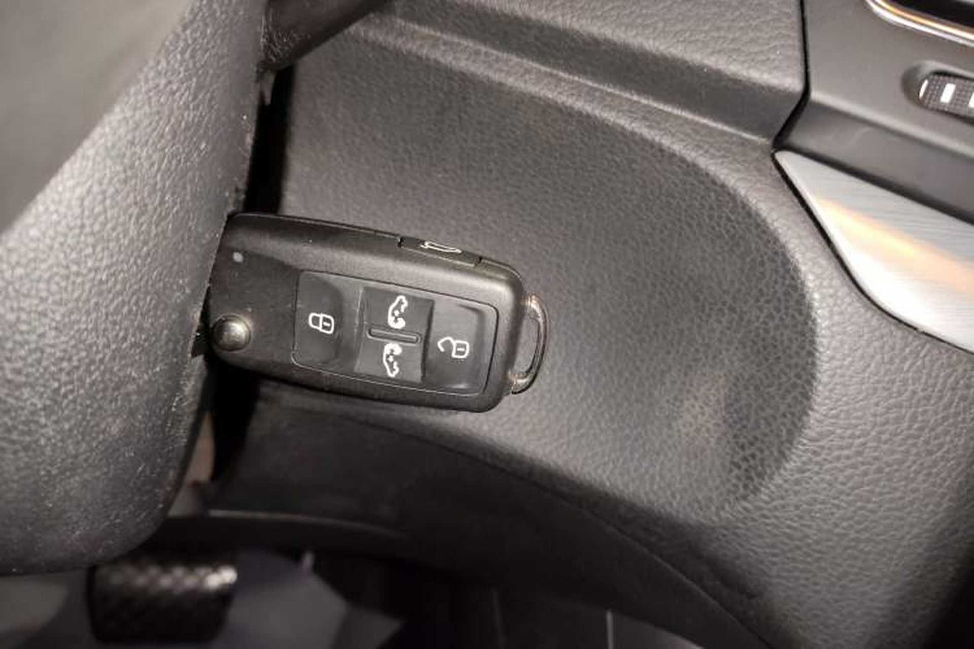 Used Volkswagen Sharan 2016 380TSI Comfort Edition 7-Seater Interior 1