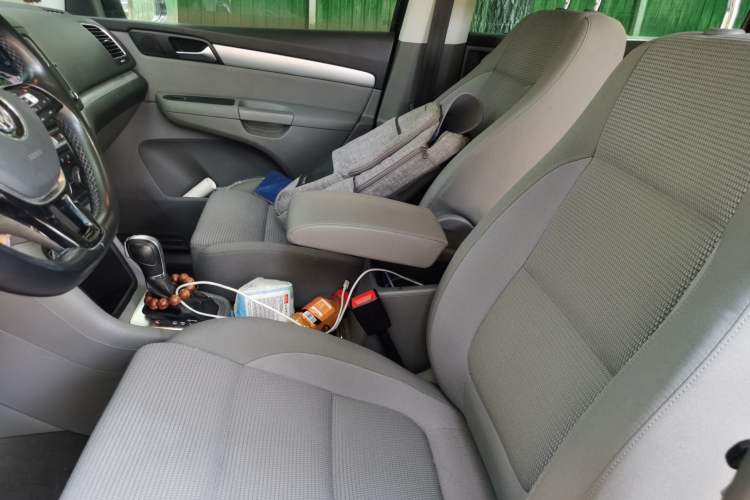 Used Volkswagen Sharan  Left Front Seat