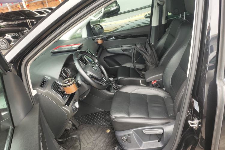 Used Volkswagen Sharan 2016 380TSI Luxury 7-Seater Left Front Seat