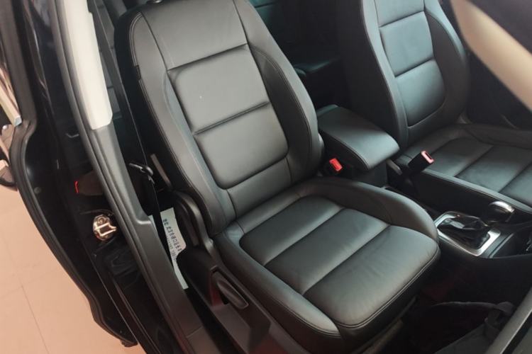 Used Volkswagen Sharan 2016 380TSI Luxury 7-Seater Right Front Seat