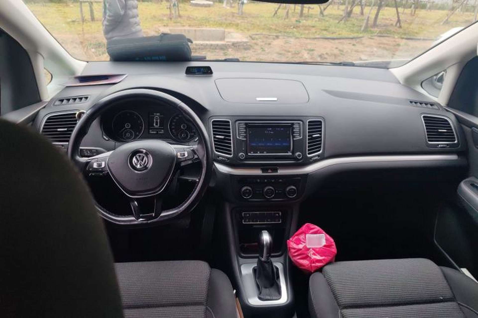 Used Volkswagen Sharan 2016 380TSI Comfort Edition 7-Seater Center Console