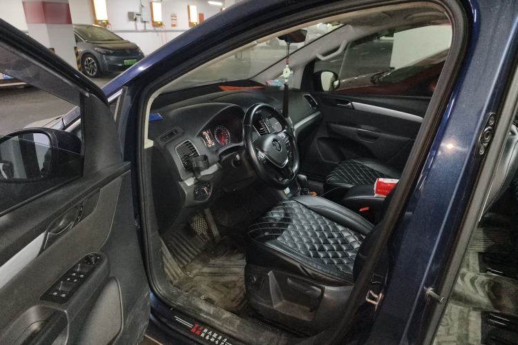 Used Volkswagen Sharan 2016 280TSI Enjoyment Model 7-Seater Driver Seat