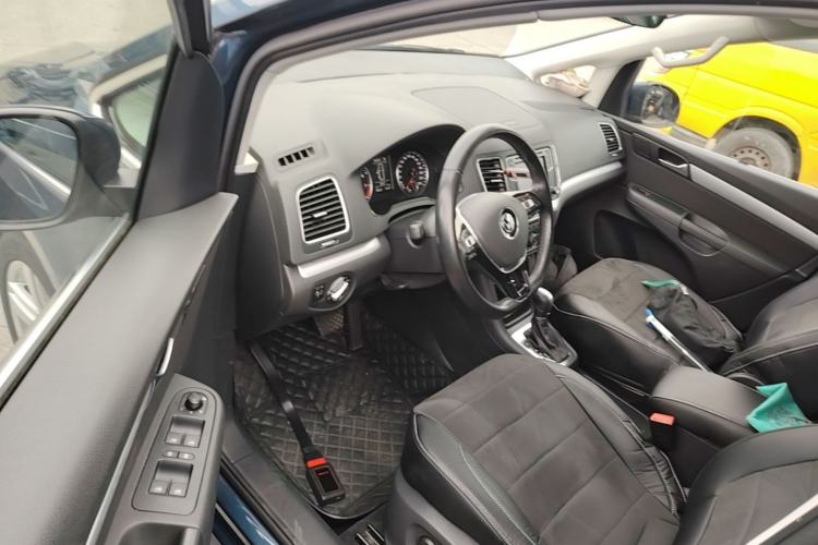 Used Volkswagen Sharan 2016 380TSI Comfort Edition 7-Seater Driver Seat