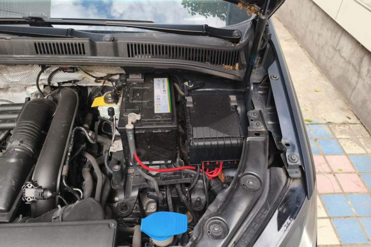 Used Volkswagen Sharan 2016 280TSI Enjoyment Model 7-Seater Engine Bay Left