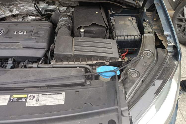 Used Volkswagen Sharan 2016 380TSI Clear Blue Limited Edition Engine Bay Left