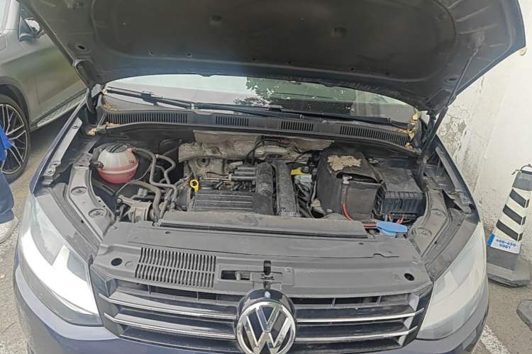 Used Volkswagen Sharan 2016 280TSI Enjoyment Model 7-Seater Engine Bay