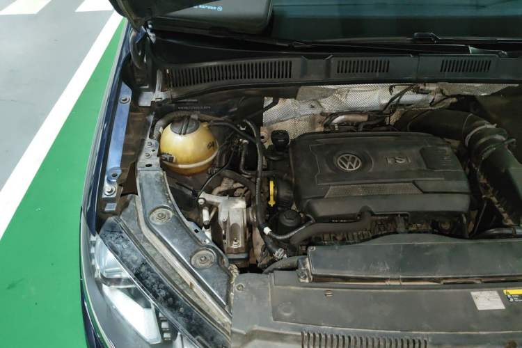 Used Volkswagen Sharan 2016 380TSI Luxury 7-Seater Engine Bay Right