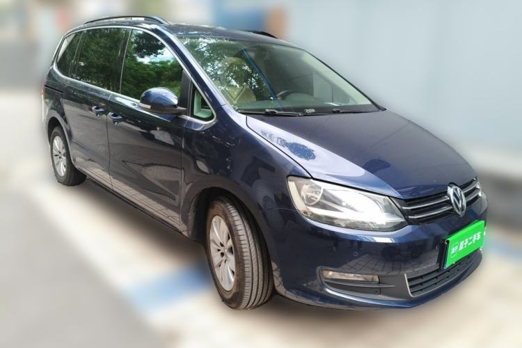 Used Volkswagen Sharan 2016 280TSI Enjoyment Model 7-Seater Front Right 45 Deg