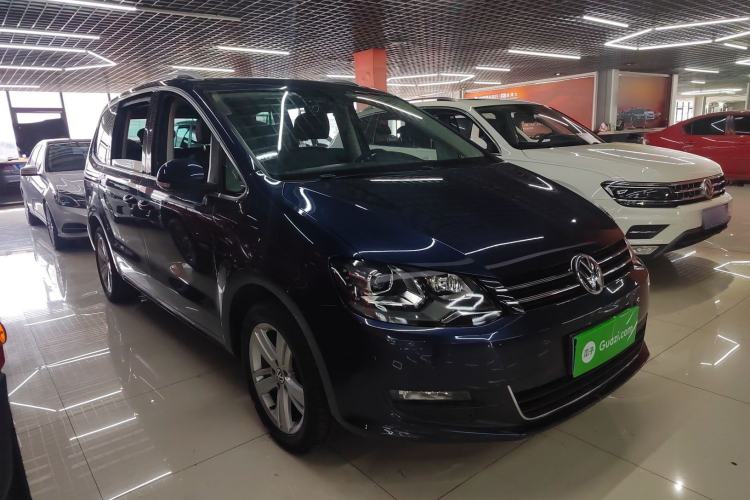 Used Volkswagen Sharan 2016 380TSI Comfort Edition 7-Seater Front Right 45 Deg