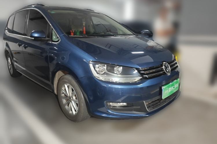 Used Volkswagen Sharan 2016 380TSI Clear Blue Limited Edition Front Right 45 Deg