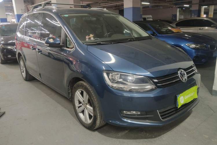 Used Volkswagen Sharan 2016 380TSI Comfort Edition 7-Seater Front Right 45 Deg