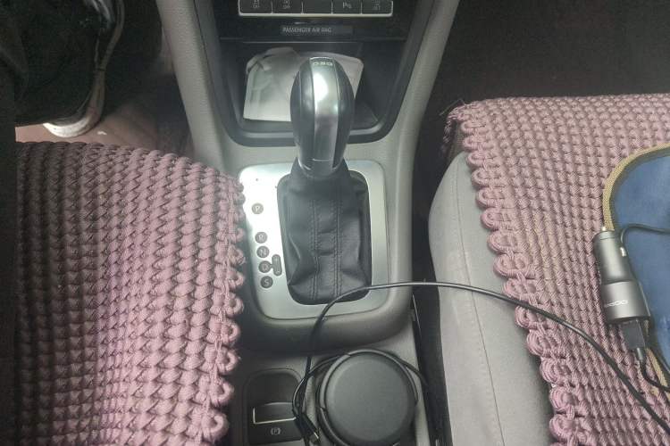 Used Volkswagen Sharan 2016 380TSI Comfort Edition 7-Seater Gear Lever
