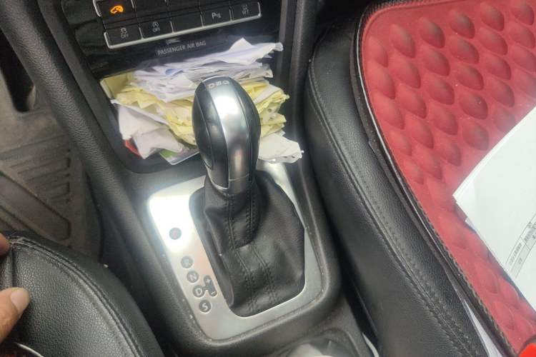 Used Volkswagen Sharan 2016 380TSI Comfort Edition 7-Seater Gear Lever