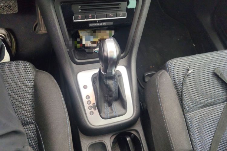 Used Volkswagen Sharan 2016 380TSI Clear Blue Limited Edition Gear Lever