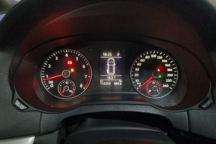 Used Volkswagen Sharan 2016 280TSI Enjoyment Model 7-Seater Instrument Cluster