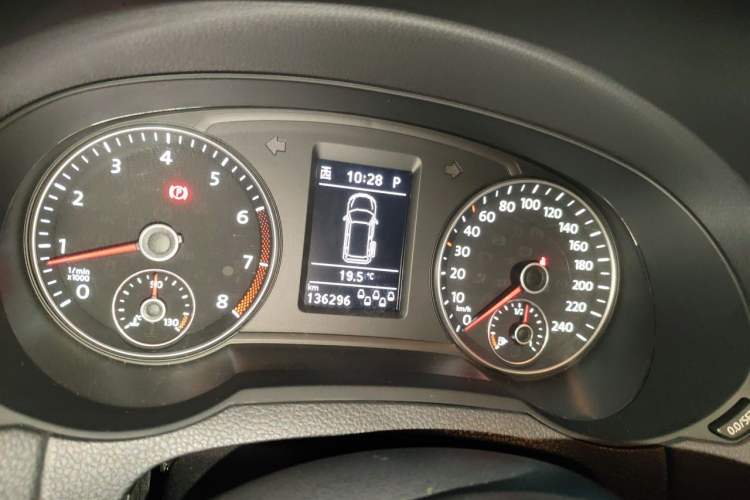 Used Volkswagen Sharan 2016 380TSI Luxury 7-Seater Instrument Cluster