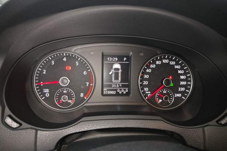Used Volkswagen Sharan 2016 380TSI Clear Blue Limited Edition Instrument Cluster