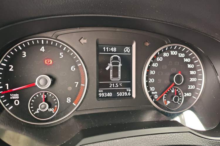 Used Volkswagen Sharan 2016 380TSI Luxury 7-Seater Instrument Cluster