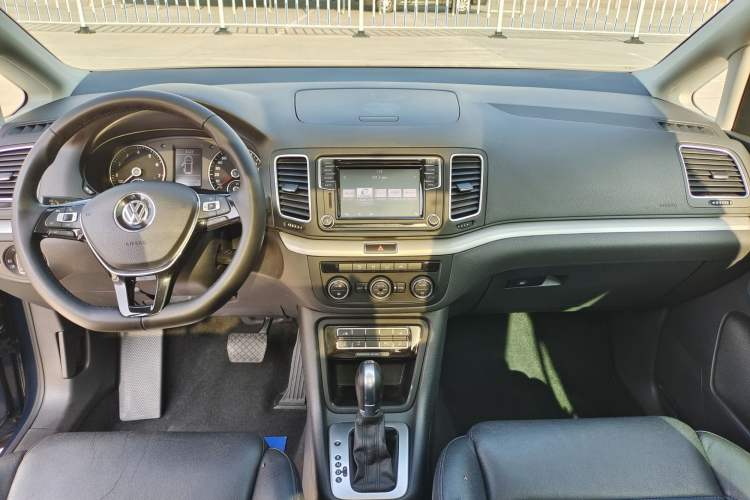 Used Volkswagen Sharan 2016 380TSI Comfort Edition 7-Seater Interior 13