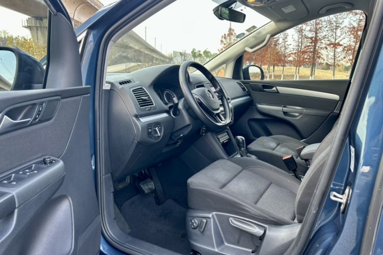 Used Volkswagen Sharan 2016 380TSI Comfort Edition 7-Seater Interior 5
