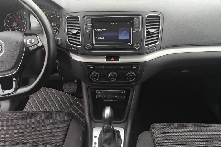 Used Volkswagen Sharan 2016 380TSI Comfort Edition 7-Seater Interior 5