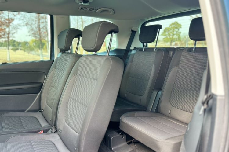 Used Volkswagen Sharan 2016 380TSI Comfort Edition 7-Seater Interior 8