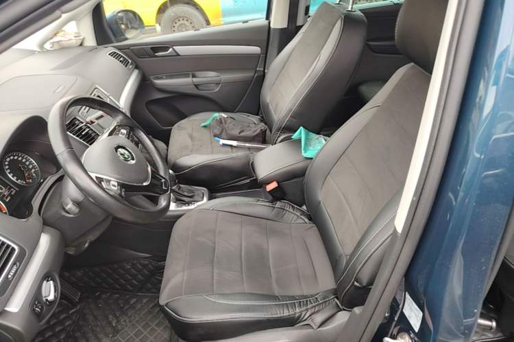Used Volkswagen Sharan 2016 380TSI Comfort Edition 7-Seater Left Front Seat