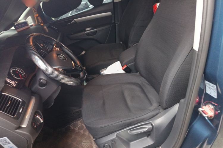 Used Volkswagen Sharan 2016 380TSI Clear Blue Limited Edition Left Front Seat
