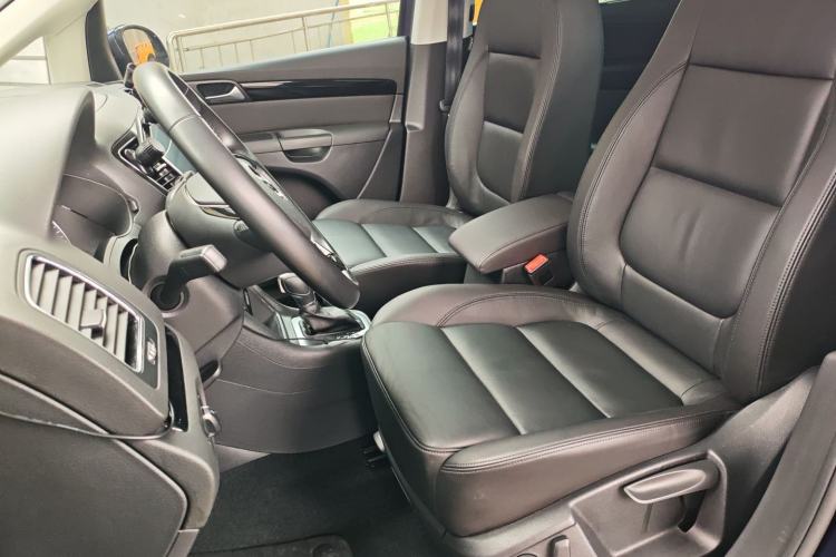 Used Volkswagen Sharan 2016 380TSI Luxury 7-Seater Left Front Seat