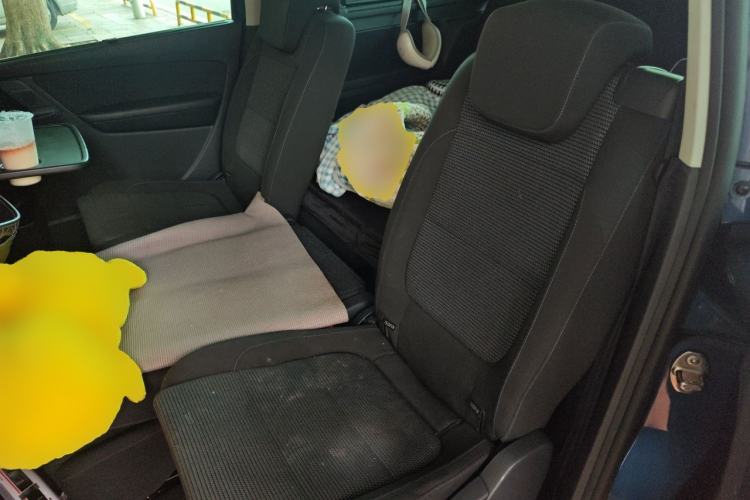 Used Volkswagen Sharan 2016 380TSI Clear Blue Limited Edition Left Rear Seat