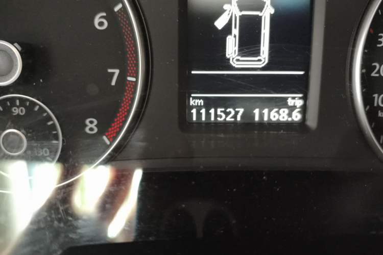 Used Volkswagen Sharan 2016 280TSI Enjoyment Model 7-Seater Odometer Close Up