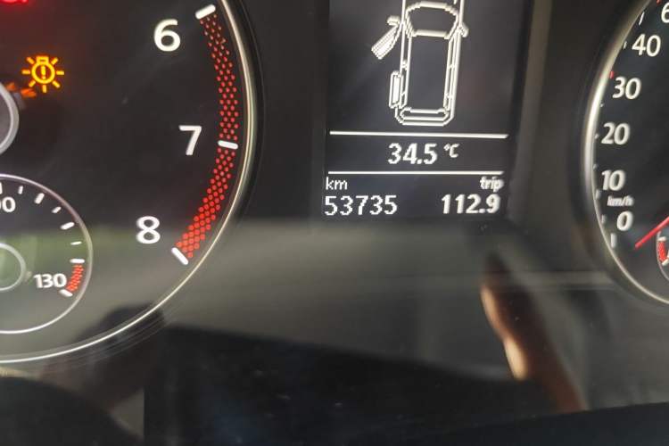 Used Volkswagen Sharan 2016 380TSI Comfort Edition 7-Seater Odometer Close Up