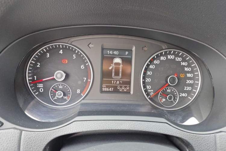 Used Volkswagen Sharan 2016 380TSI Comfort Edition 7-Seater Odometer Close Up