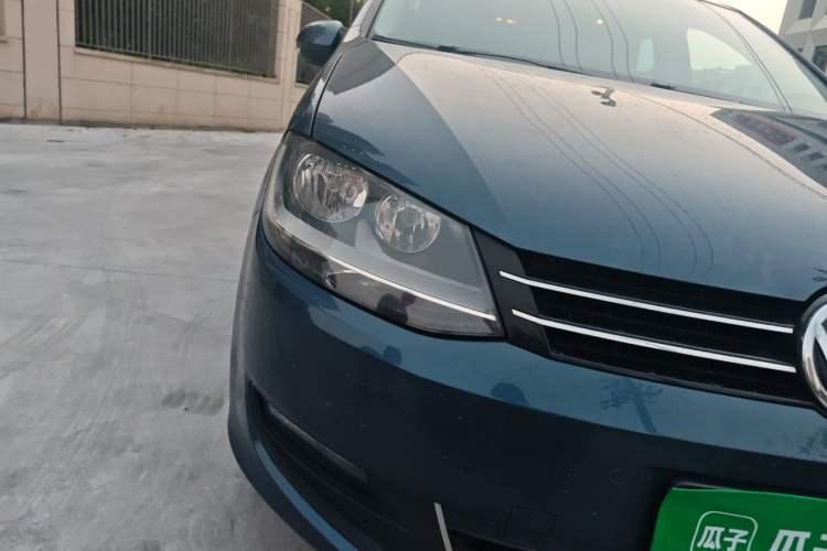 Used Volkswagen Sharan 2016 380TSI Comfort Edition 7-Seater Right Front Headlight
