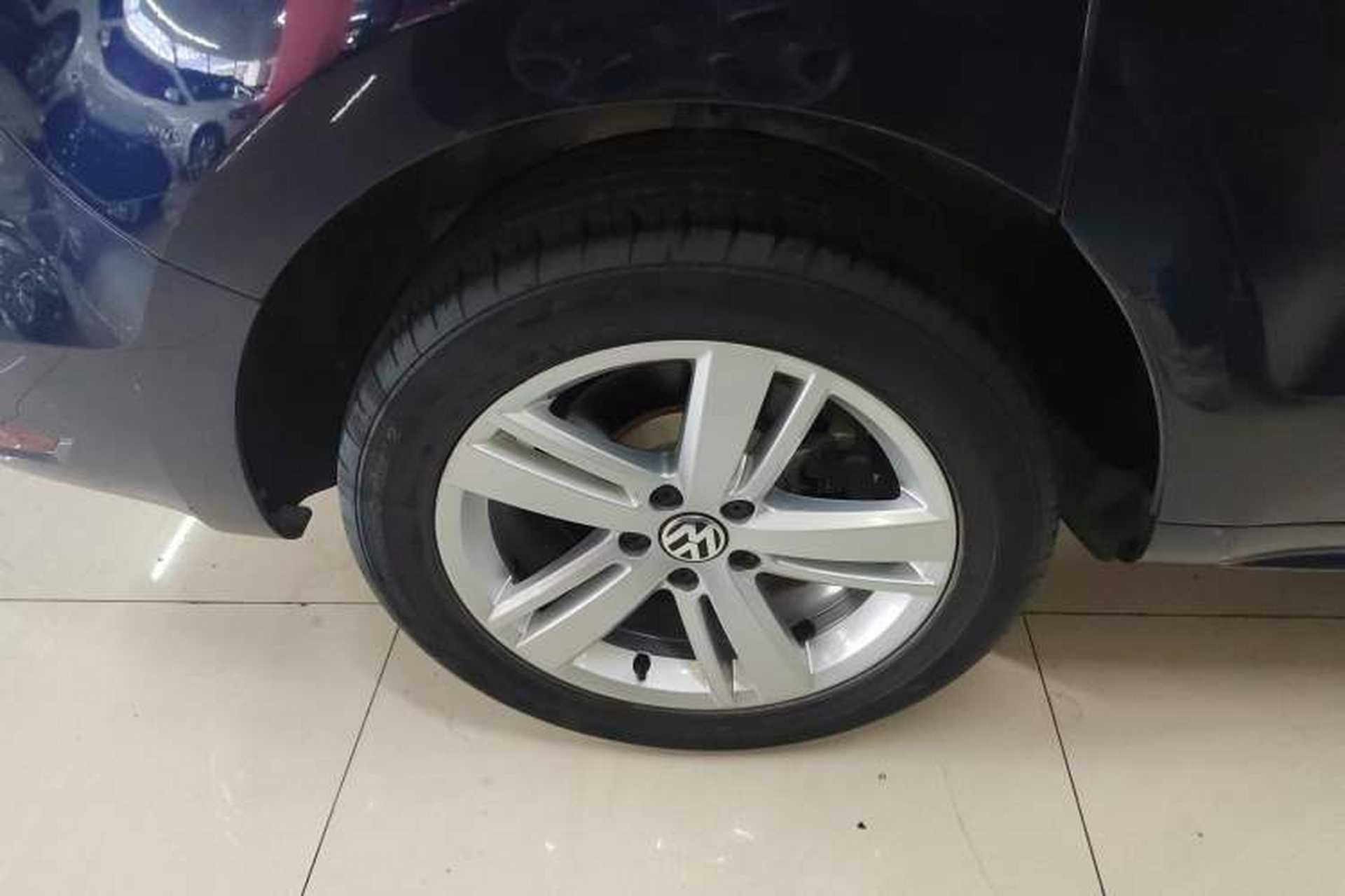 Used Volkswagen Sharan 2016 380TSI Comfort Edition 7-Seater Right Rear Wheel Hub