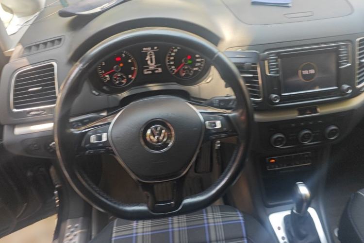 Used Volkswagen Sharan 2016 380TSI Comfort Edition 7-Seater Steering Wheel