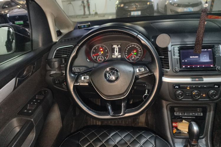 Used Volkswagen Sharan 2016 280TSI Enjoyment Model 7-Seater Steering Wheel