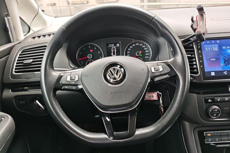 Used Volkswagen Sharan 2016 380TSI Luxury 7-Seater Steering Wheel