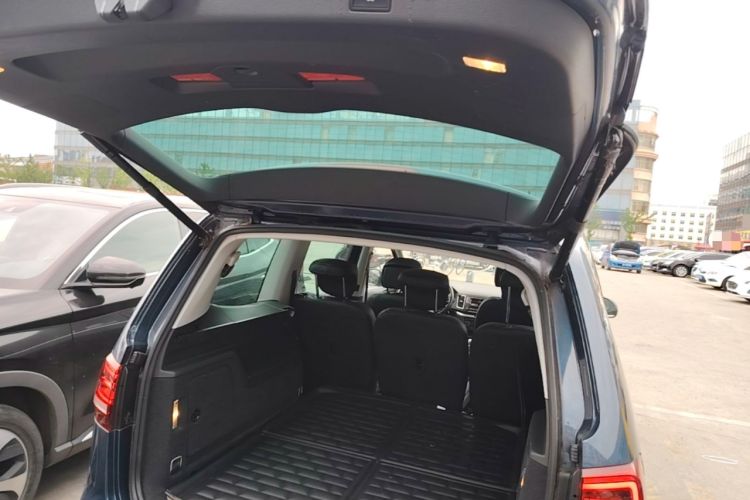Used Volkswagen Sharan 2016 380TSI Comfort Edition 7-Seater Trunk