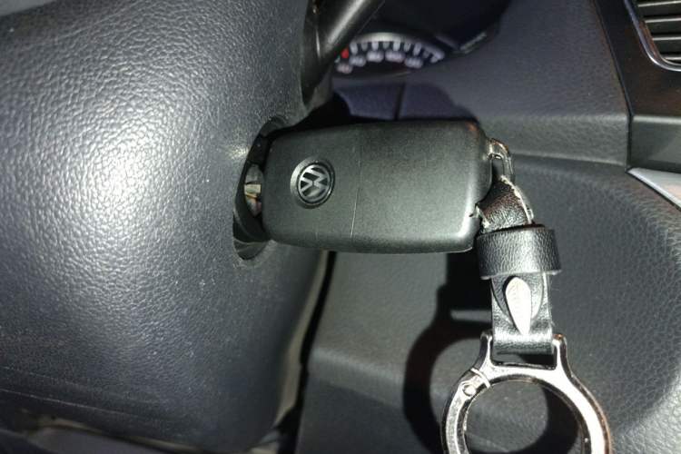 Used Volkswagen Sharan 2016 380TSI Clear Blue Limited Edition Vehicle Key