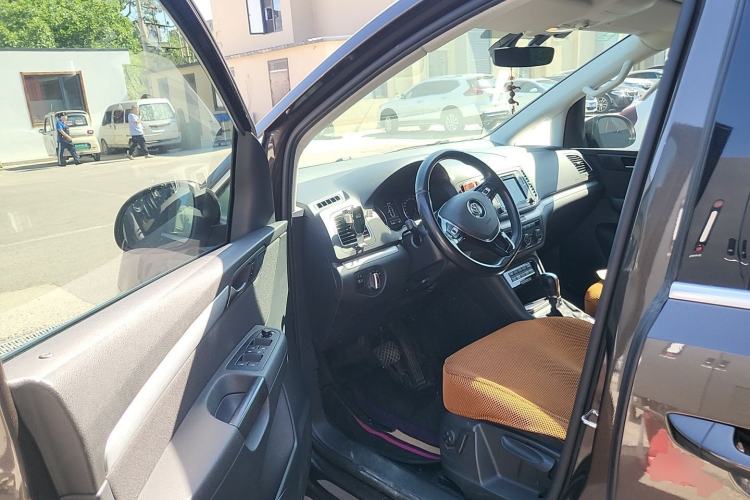 Used Volkswagen Sharan 2016 380TSI Comfort Edition 7-Seater Driver Seat