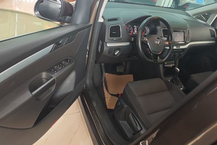 Used Volkswagen Sharan 2016 380TSI Comfort Edition 7-Seater Driver Seat
