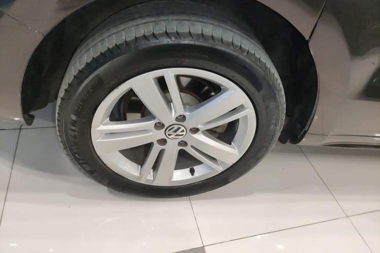 Used Volkswagen Sharan 2016 380TSI Comfort Edition 7-Seater Exterior 5