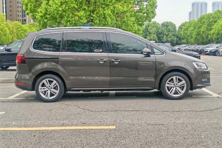 Used Volkswagen Sharan 2016 380TSI Comfort Edition 7-Seater Exterior 5