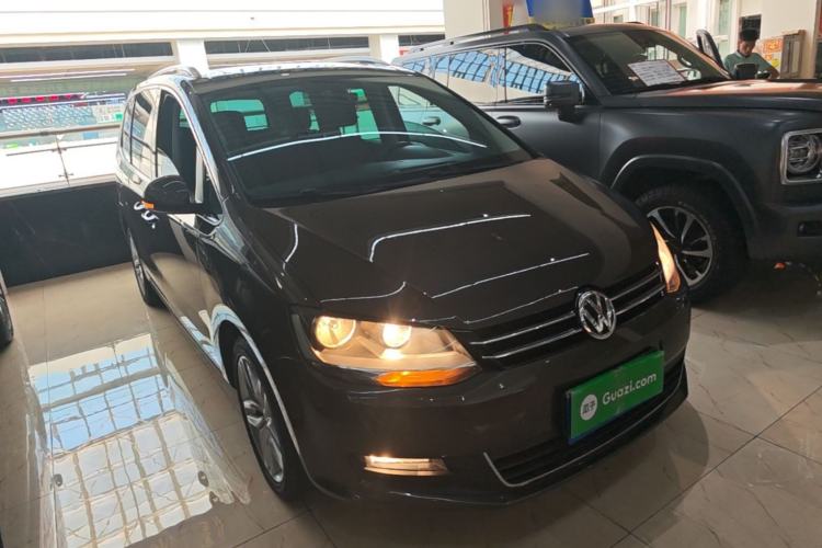 Used Volkswagen Sharan 2016 380TSI Comfort Edition 7-Seater Front Right 45 Deg