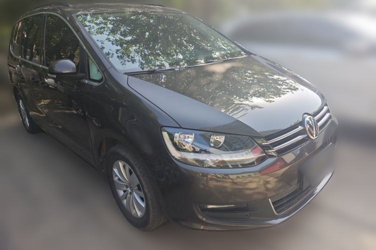 Used Volkswagen Sharan 2016 280TSI Enjoyment Model 7-Seater Front Right 45 Deg