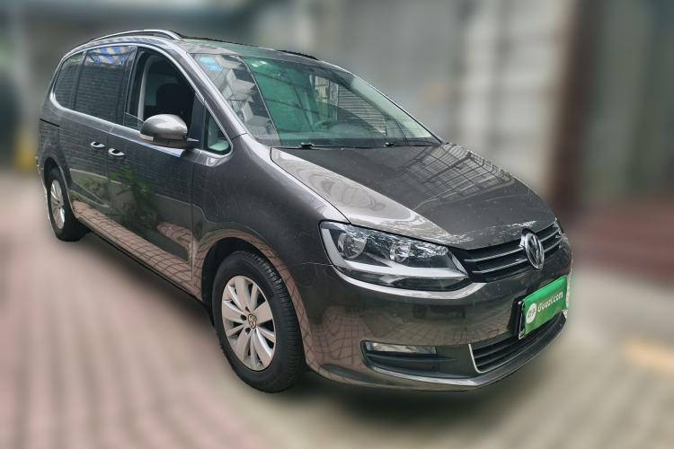 Used Volkswagen Sharan 2016 280TSI Enjoyment Model 7-Seater Front Right 45 Deg