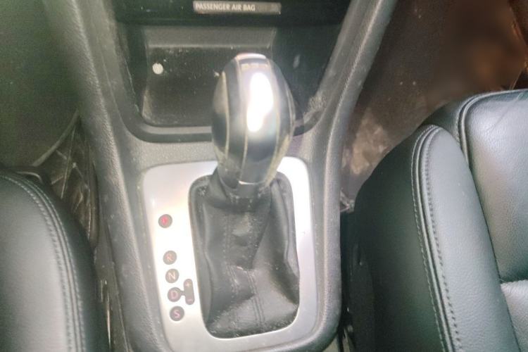 Used Volkswagen Sharan 2016 380TSI Luxury 7-Seater Gear Lever