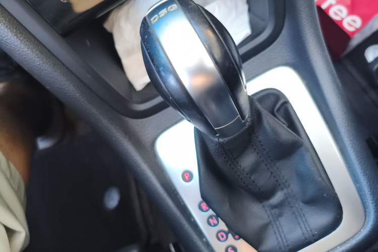 Used Volkswagen Sharan 2016 380TSI Comfort Edition 7-Seater Gear Lever