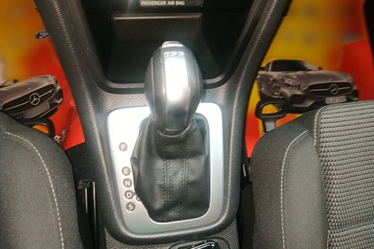 Used Volkswagen Sharan 2016 380TSI Comfort Edition 7-Seater Gear Lever